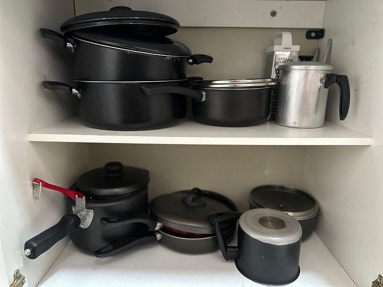Apê com garagem, portaria 24h e ótima localização!