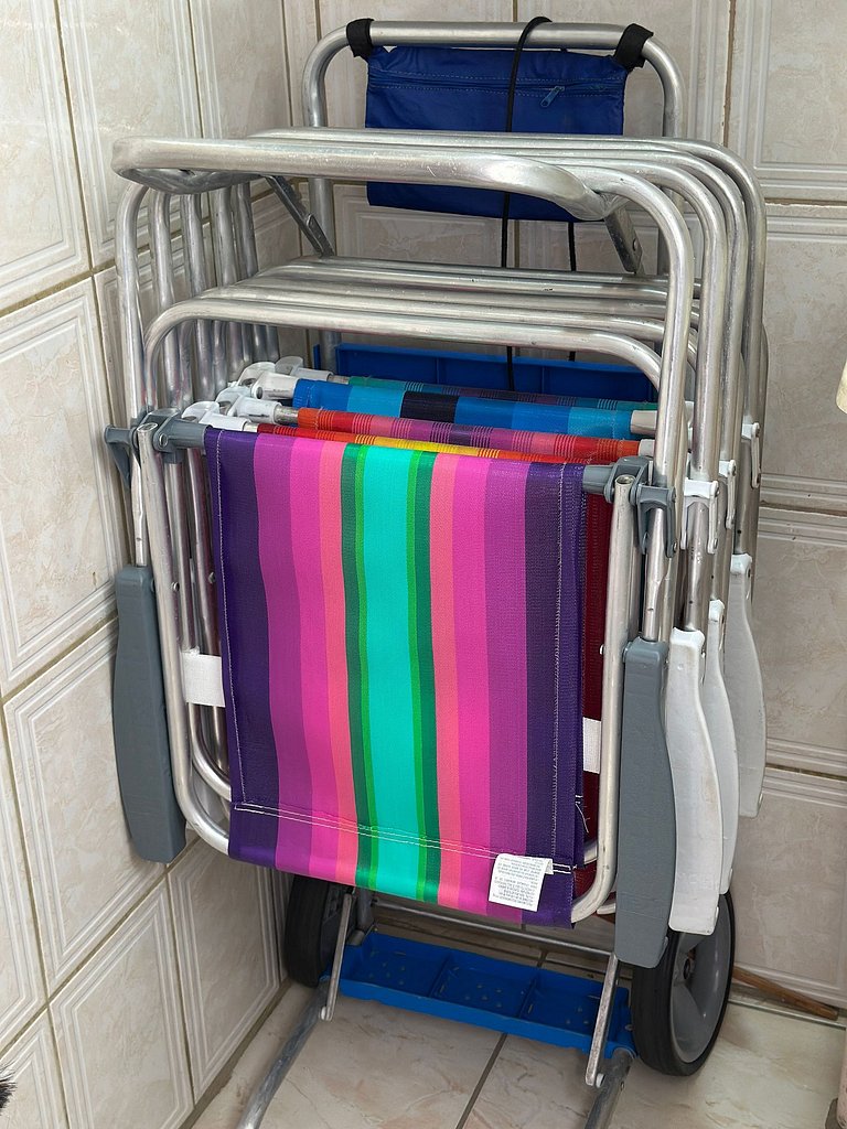 Apê com garagem, portaria 24h e ótima localização!