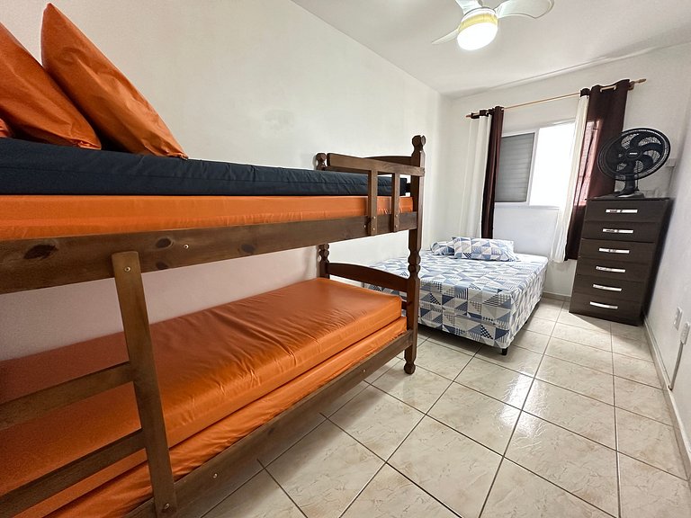 Apê com garagem, portaria 24h e ótima localização!