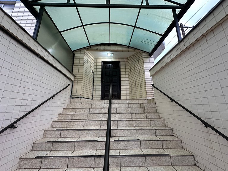 Apto na Tupi - 5 min da Praia!