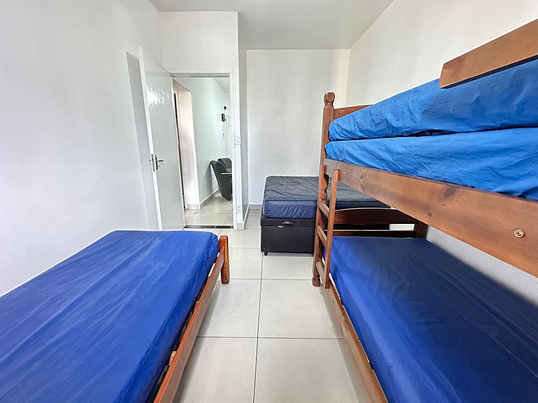 Pé na areia em Nova Mirim com Wi-Fi e conforto!