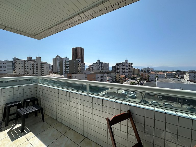 Apto no Boqueirão, 5 min da praia + Wi-Fi!