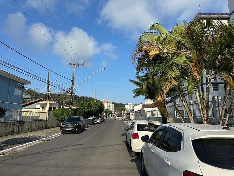Canto do Forte: conforto, Wi-Fi e garagem!