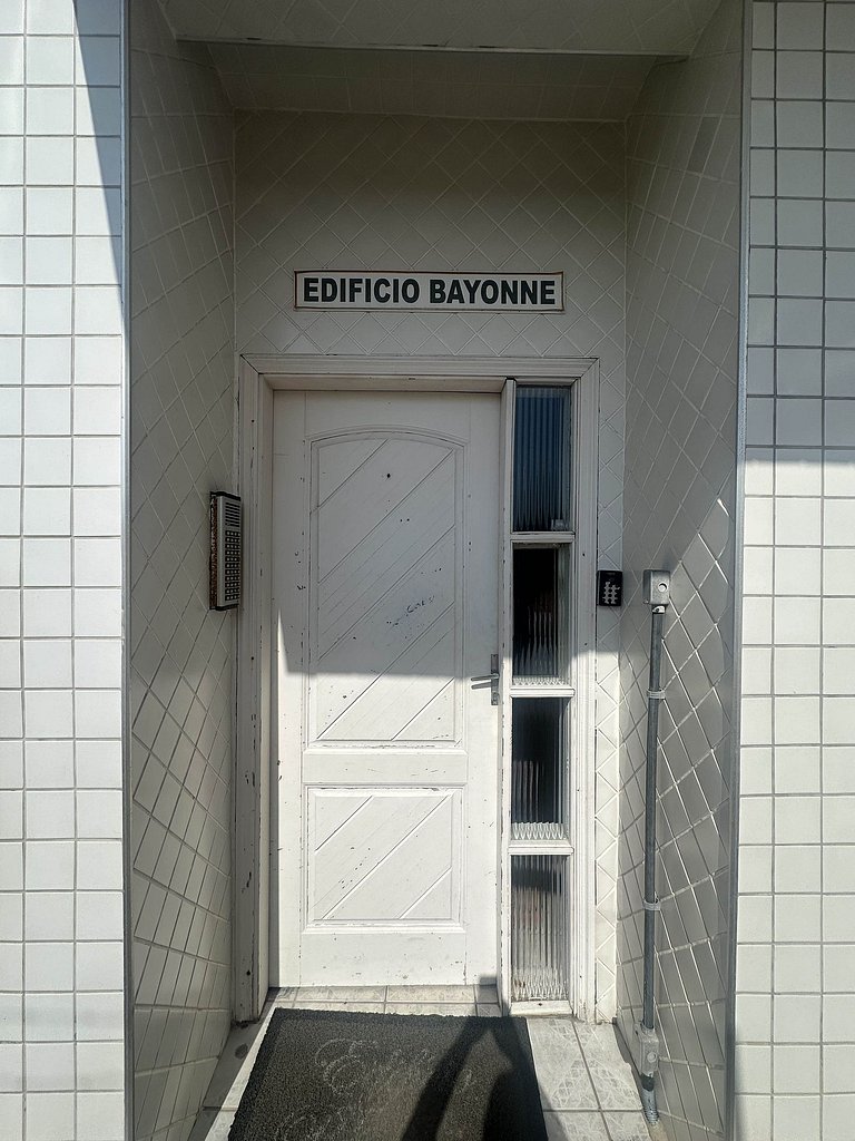 Canto do Forte: conforto, Wi-Fi e garagem!