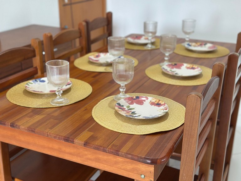 Sacada Gourmet + Vaga / A 2 min da Praia