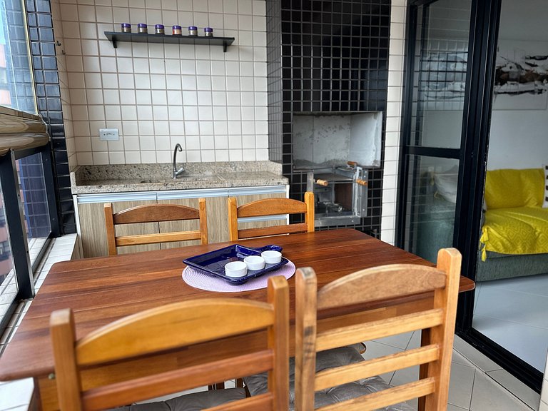 Sacada Gourmet + Vaga / A 2 min da Praia