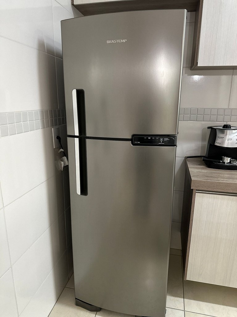 A 300m da praia, varanda gourmet vista incrível!