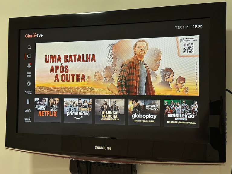 A 300m da praia, varanda gourmet vista incrível!