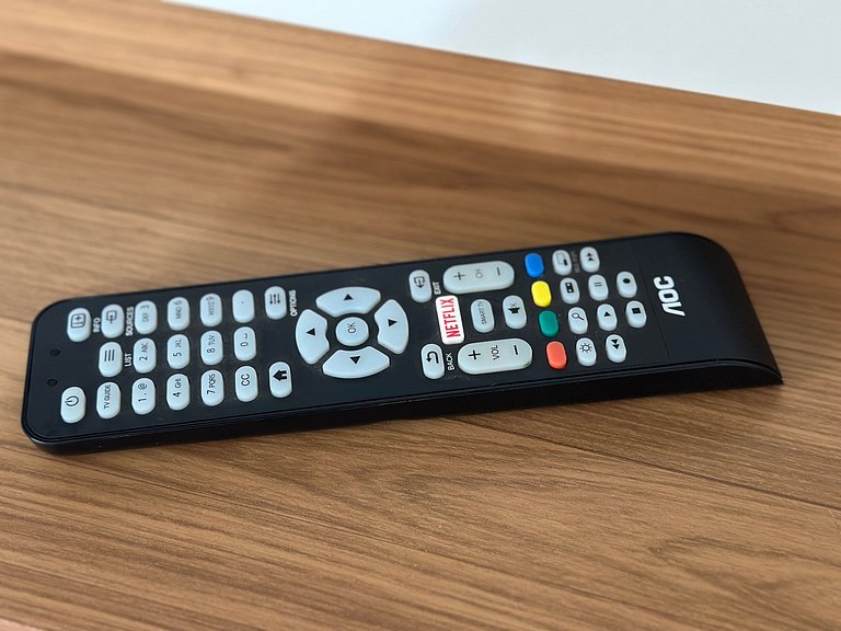 Apto completo, Wi-Fi e 1 vaga - 80m da Praia