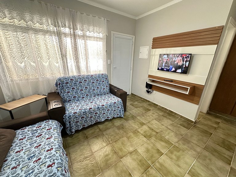 Apto completo, Wi-Fi e 1 vaga - 80m da Praia