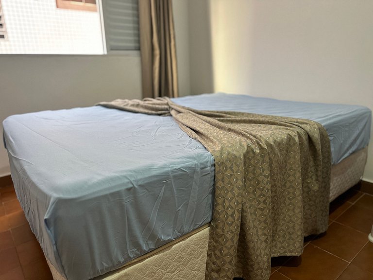 Apto completo, Wi-Fi e 1 vaga - 80m da Praia