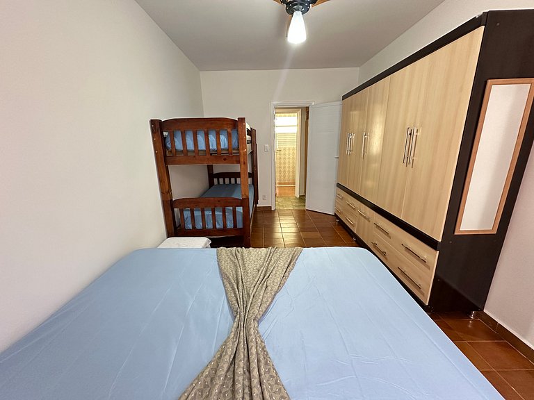 Apto completo, Wi-Fi e 1 vaga - 80m da Praia