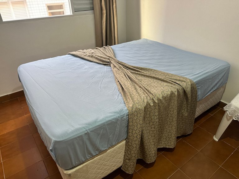 Apto completo, Wi-Fi e 1 vaga - 80m da Praia