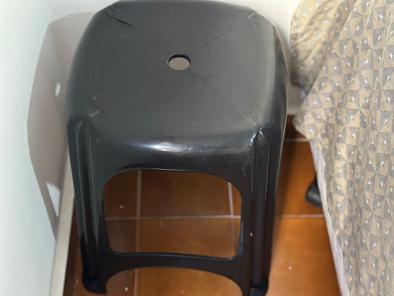 Apto completo, Wi-Fi e 1 vaga - 80m da Praia