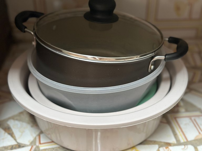 Apto completo, Wi-Fi e 1 vaga - 80m da Praia