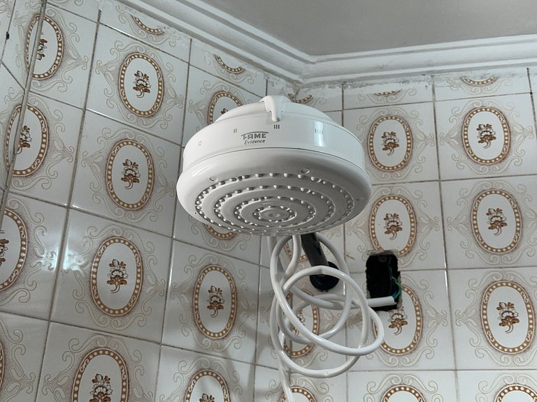 Apto completo, Wi-Fi e 1 vaga - 80m da Praia