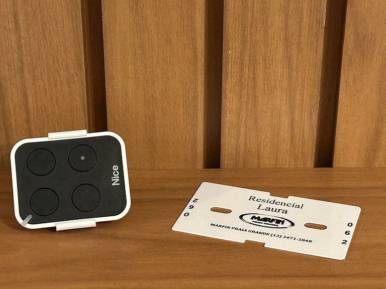 Conforto c/ Vista Mar: Apto com Ar e Garagem