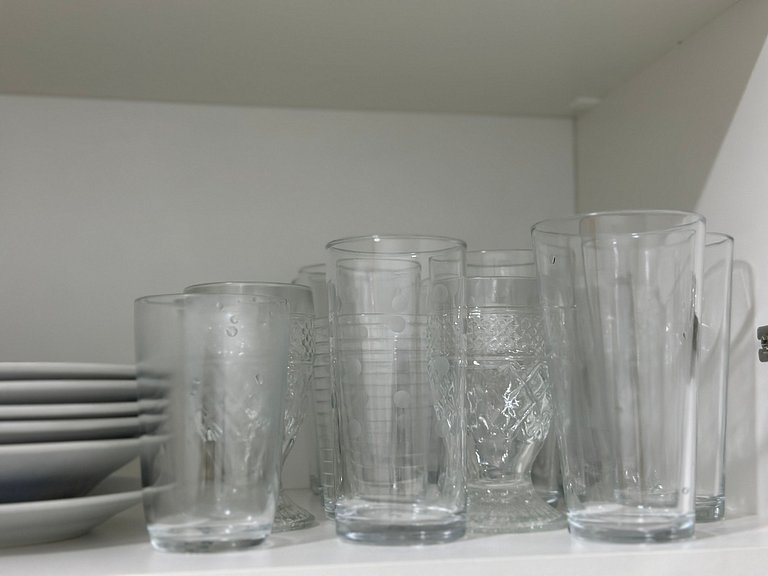 Espaçoso + Suíte + Ar + Garagem - Aviação!