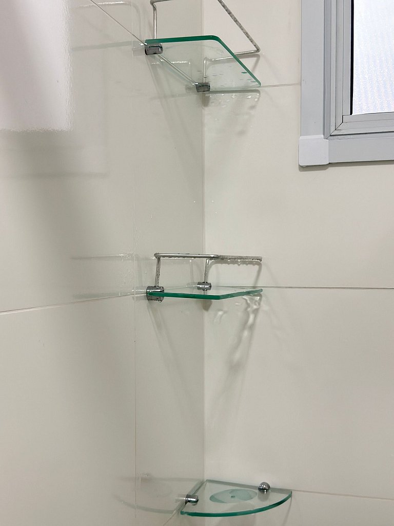 Conforto c/ Vista Mar: Apto com Ar e Garagem