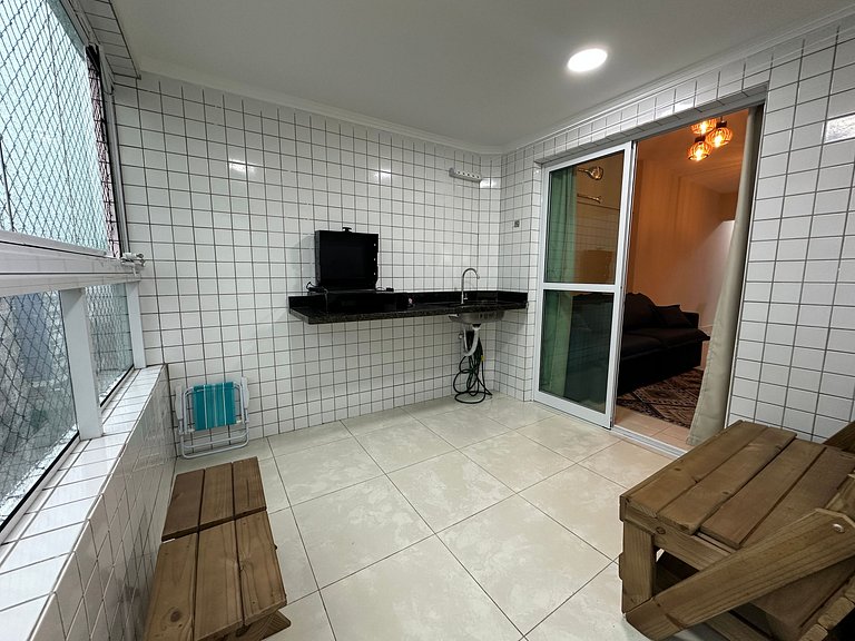 Conforto c/ Vista Mar: Apto com Ar e Garagem