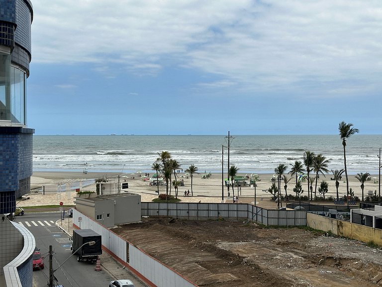 Tupi: praia a 1 min e muito conforto!