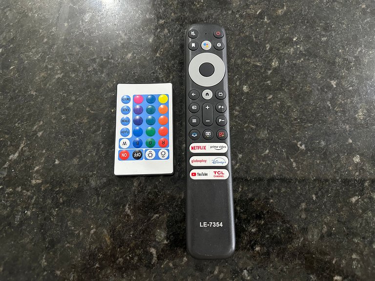 Apto Frente Mar Praia da Mirim com Vista e Wi-Fi