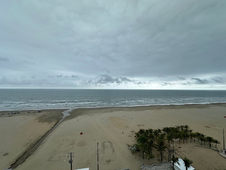 Apto Frente Mar Praia da Mirim com Vista e Wi-Fi