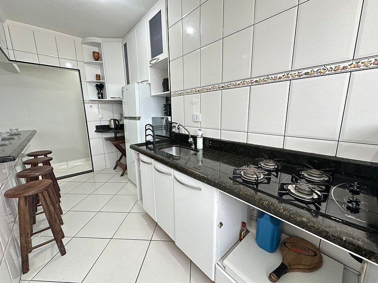 Apto Frente Mar Praia da Mirim com Vista e Wi-Fi