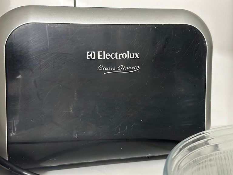 Apto Frente Mar Praia da Mirim com Vista e Wi-Fi