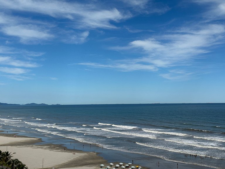 Apto Alto Padrão - Churrasqueira com Vista Mar