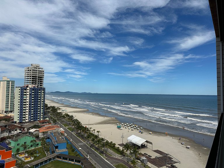 Churrasco com Vista para o Mar: Apto Moderno
