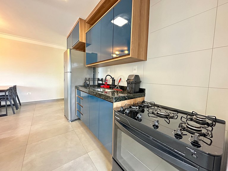 Apto Alto Padrão - Churrasqueira com Vista Mar