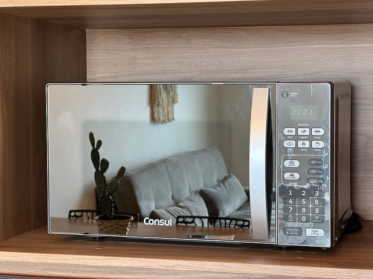 Apto Alto Padrão - Churrasqueira com Vista Mar