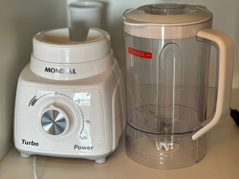 Apto Alto Padrão - Churrasqueira com Vista Mar