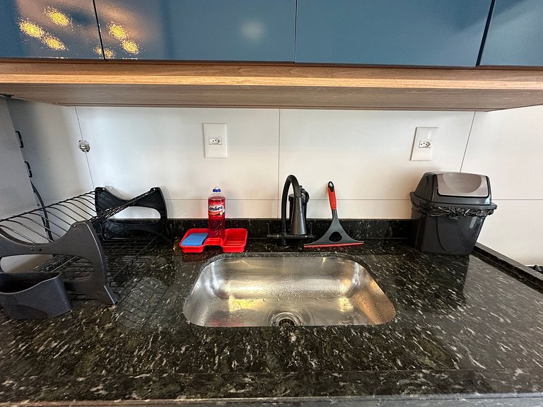 Apto Alto Padrão - Churrasqueira com Vista Mar