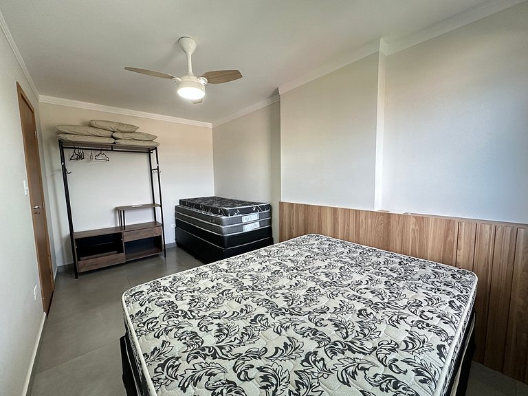 Apto Alto Padrão - Churrasqueira com Vista Mar