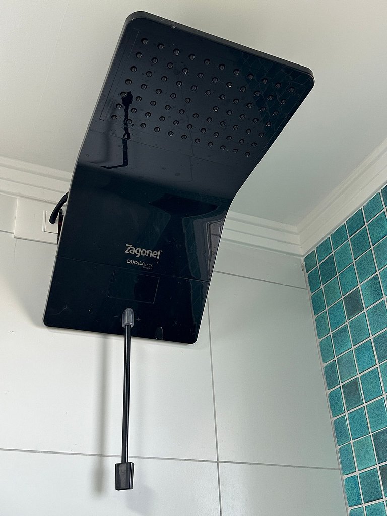 Churrasco com Vista para o Mar: Apto Moderno