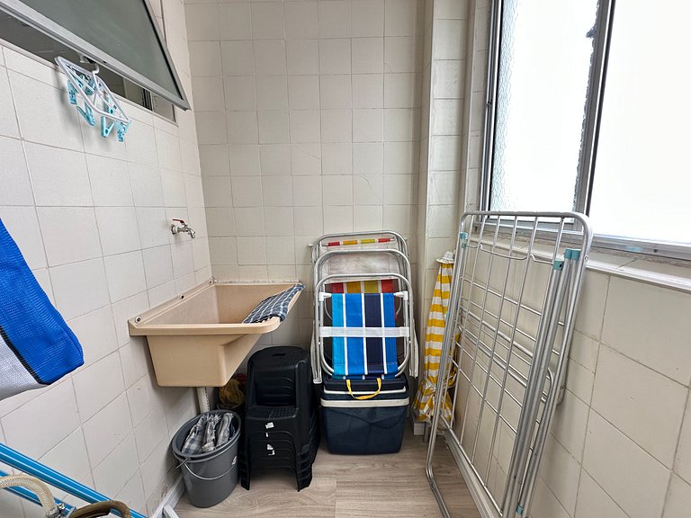 Apto decorado a 1 quadra da praia no Caiçara!