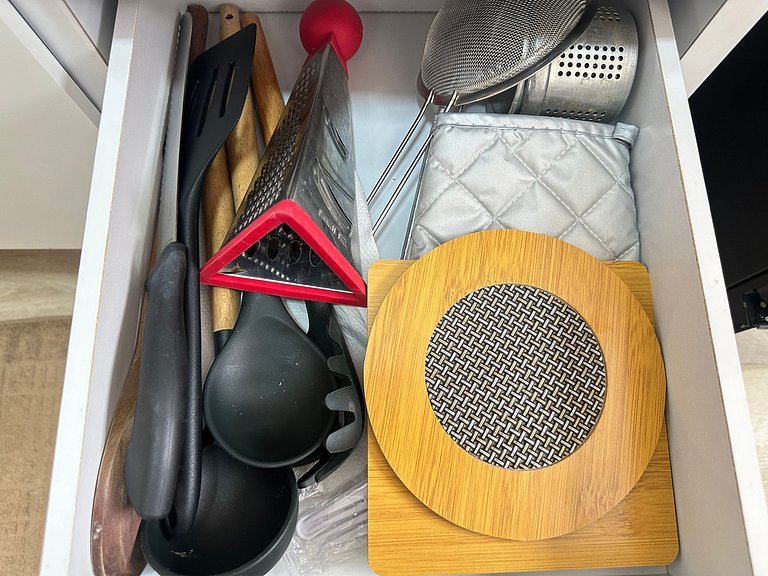 Apto decorado a 1 quadra da praia no Caiçara!