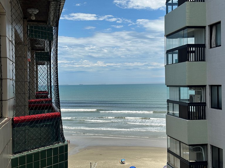 Pé na Areia! Apto Frente Mar no Caiçara!