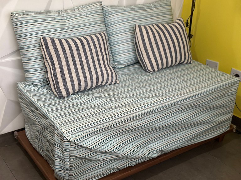 Apto Espaçoso a 300m da Praia da Aviação