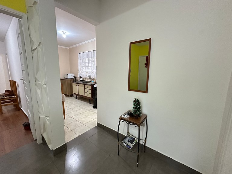 Apto Espaçoso a 300m da Praia da Aviação