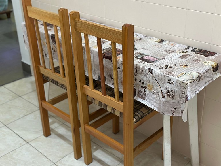 Apto Espaçoso a 300m da Praia da Aviação