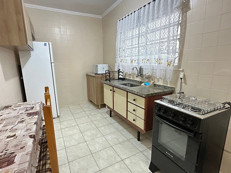 Apto Espaçoso a 300m da Praia da Aviação