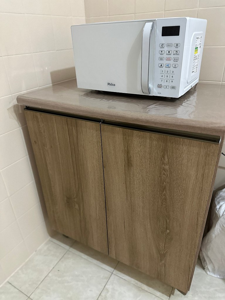 Apto Espaçoso a 300m da Praia da Aviação