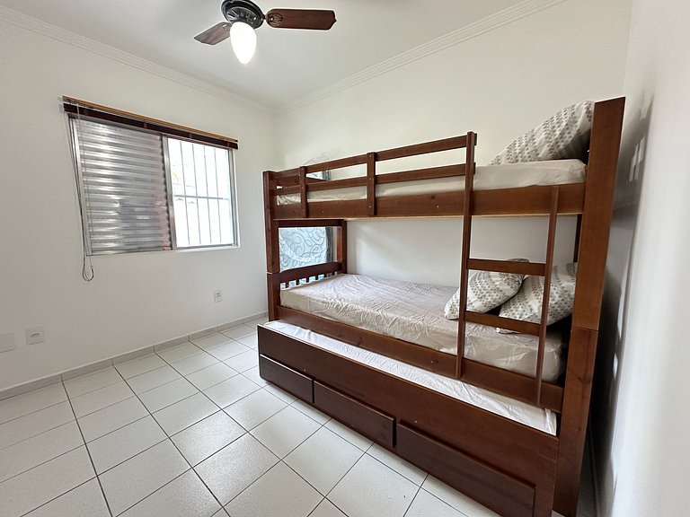 Apto com Ar, Wi-Fi e Enxoval a 5 min da Praia