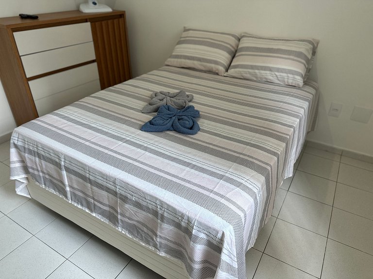 Apto com Ar, Wi-Fi e Enxoval a 5 min da Praia