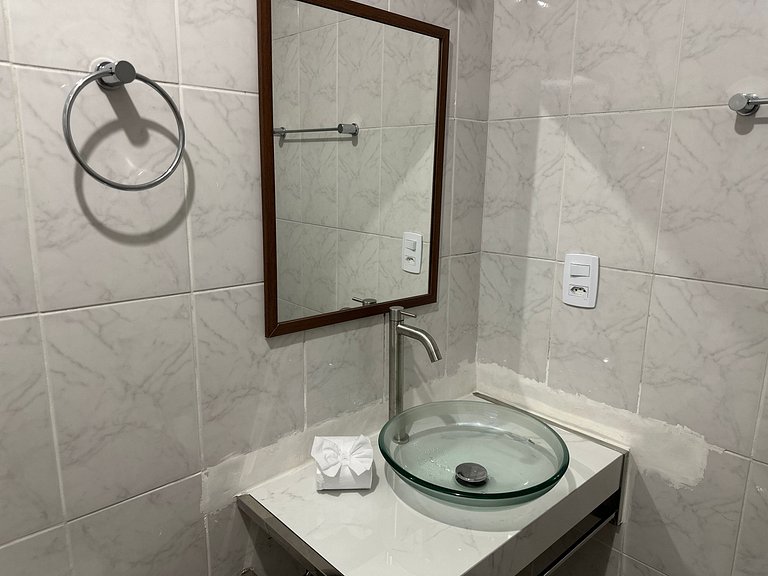 Apto com Ar, Wi-Fi e Enxoval a 5 min da Praia