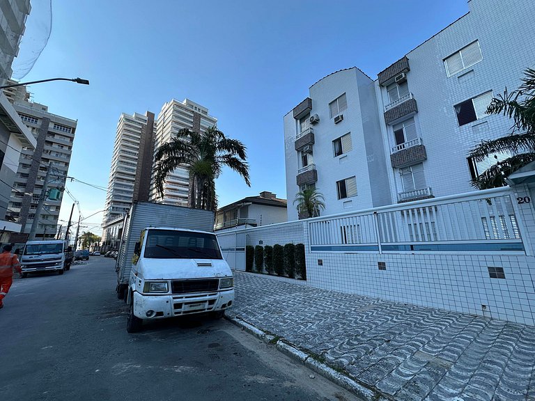 Apto com Ar, Wi-Fi e Enxoval a 5 min da Praia