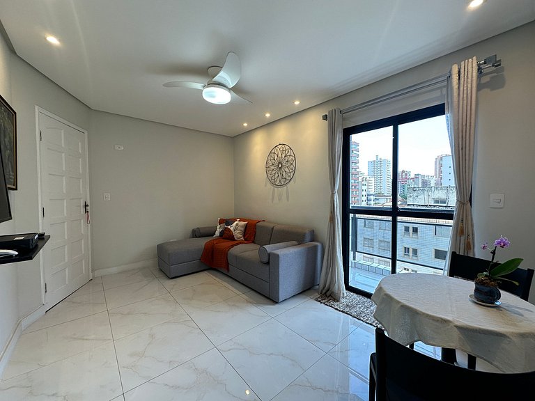 Apto na Guilhermina - Melhor Localização c/ Wi-Fi